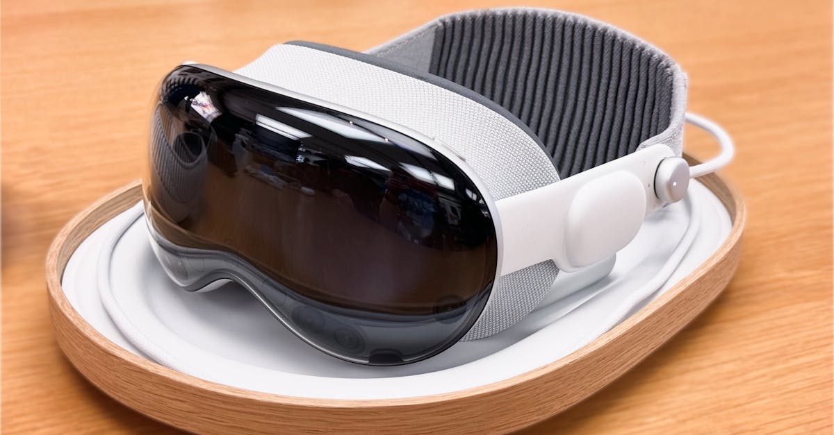 découvrez l'apple vision pro, la dernière innovation d'apple qui révolutionne notre manière d'interagir avec le numérique. alliant technologies avancées et design élégant, cette solution immersive promet d'enrichir votre expérience visuelle et de transformer vos tâches quotidiennes.