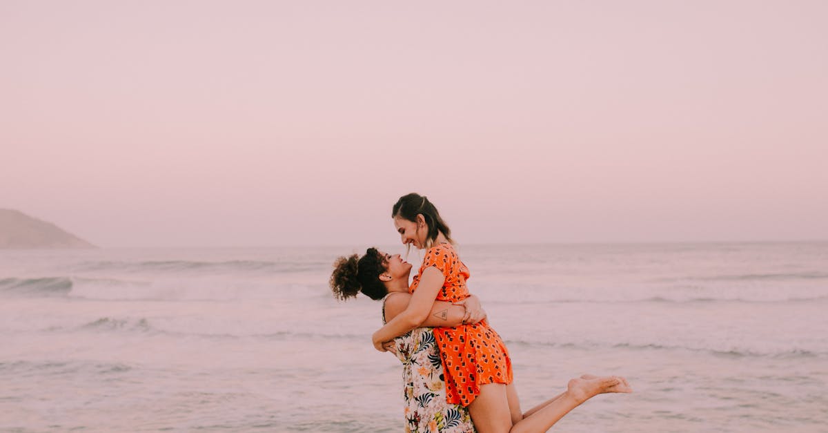 découvrez notre sélection de films lesbiens captivants qui explorent l'amour, la passion et les relations entre femmes. plongez dans des histoires authentiques et émouvantes qui mettent en lumière la diversité et l'expérience des communautés lgbtq+. ne manquez pas ces œuvres cinématographiques riches en émotions et en profondeur.