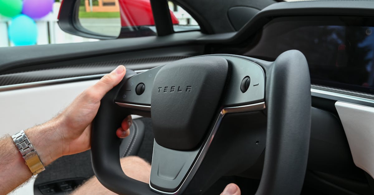 découvrez la tesla model y 2025 : un suv électrique innovant alliant performance, autonomie accrue et technologies de pointe. explorez ses caractéristiques, son design moderne et ses fonctionnalités avancées pour une conduite durable et connectée.