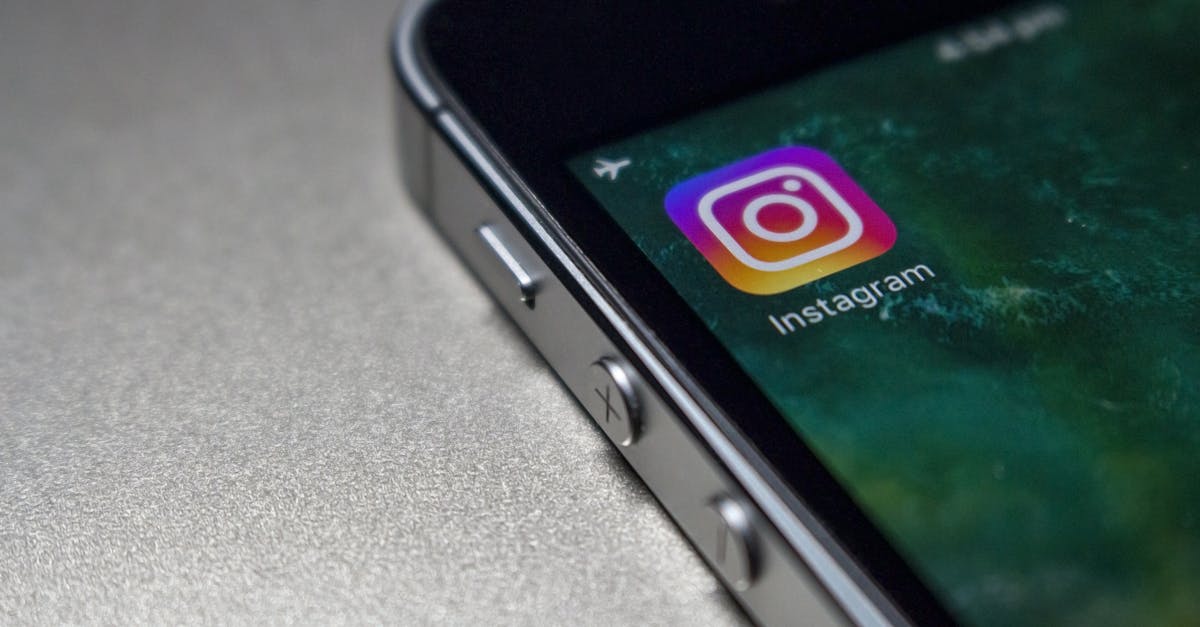 découvrez les nouvelles fonctionnalités d'ios 18, la dernière mise à jour d'apple qui améliore votre expérience mobile avec des améliorations de performance, une interface utilisateur repensée et des options de personnalisation avancées.