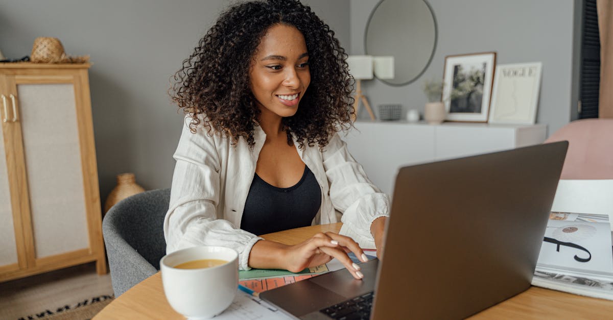 découvrez le monde du streaming : regardez vos films, séries et événements en direct où que vous soyez. accédez à un large éventail de contenus en ligne pour tous les goûts et profitez d'une expérience de divertissement inégalée.